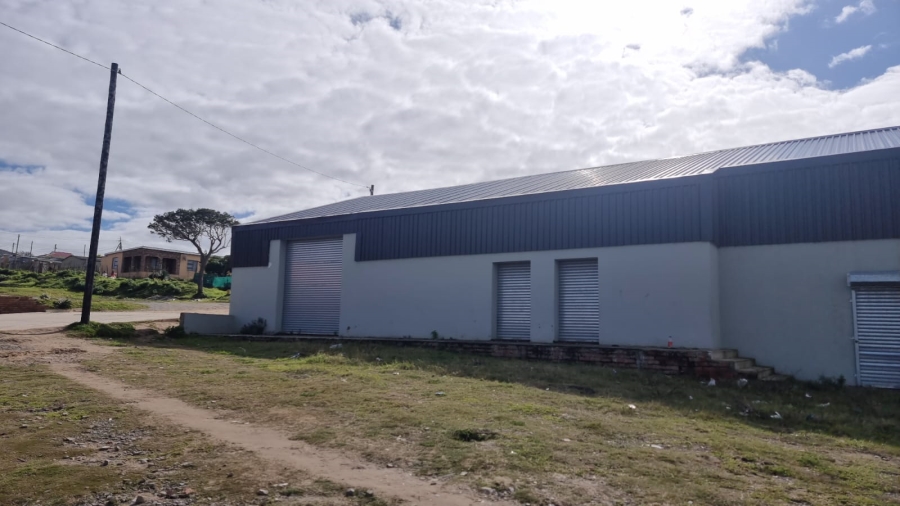 Commercial Property for Sale in Nkwenkwezi Eastern Cape